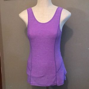 Lululemon running tank with back flounce